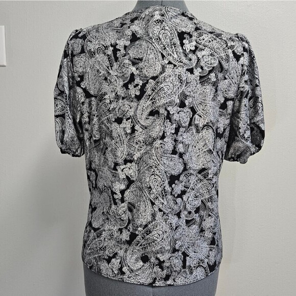 Michael Kors Black Silver Foil Paisley Wrap Top Blouse Women's Medium Tie Side - Picture 7 of 14
